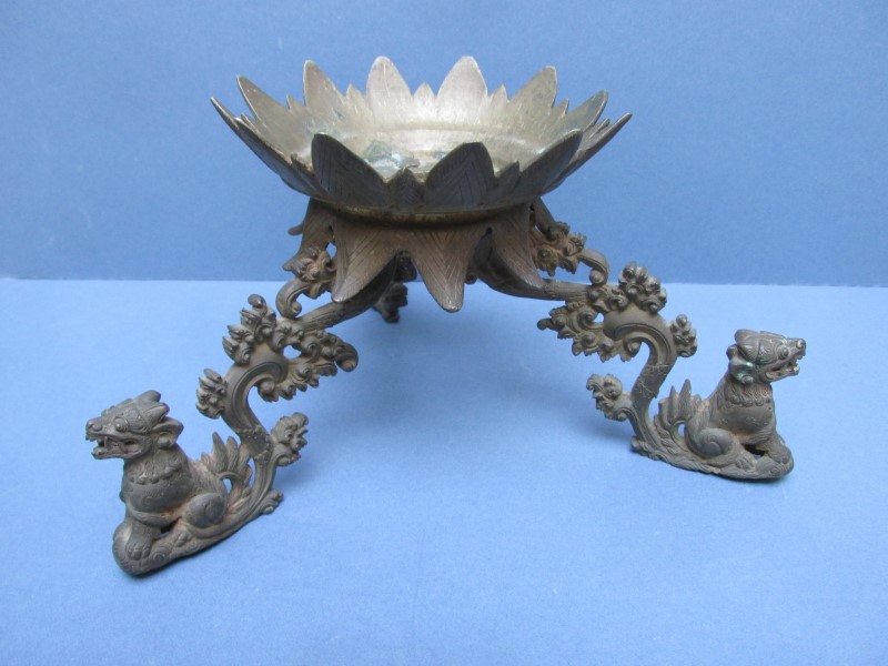 Klik voor meer info over dit meesterwerk uit onze collectie kunst uit Bali en Indonesië